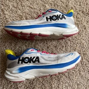 HOKA Clifton 10